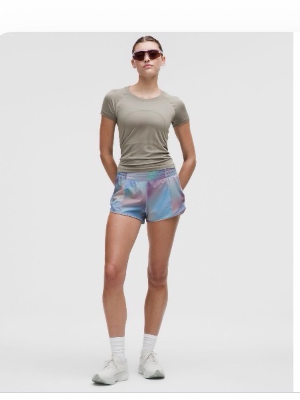 lululemon athletica hotty hot Shorts - Picture 4 of 4